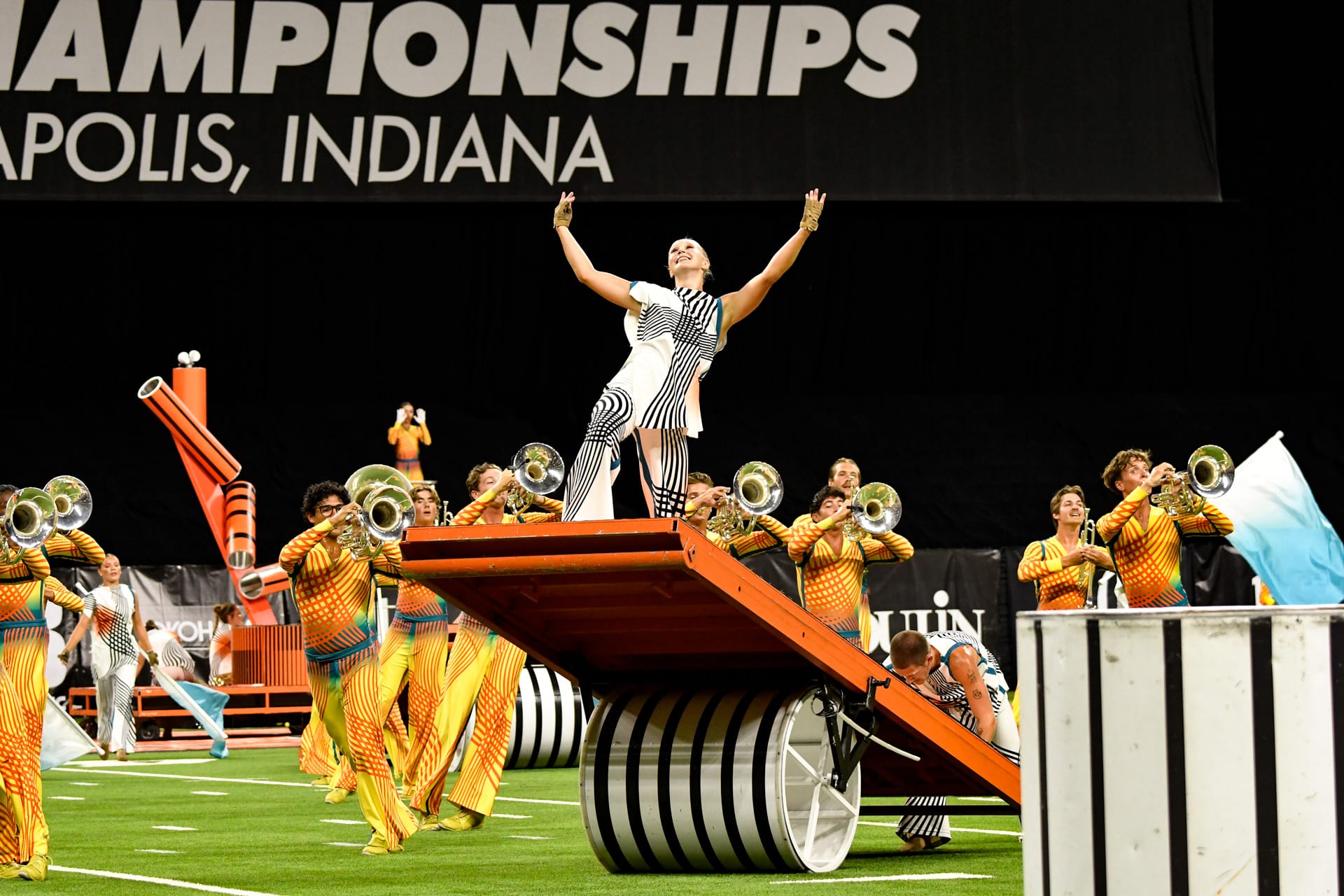 Bluecoats 99,100 dan Sebuah Tombol Replay